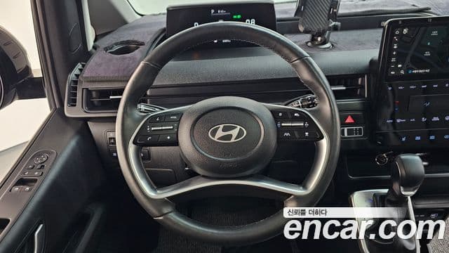 Hyundai Staria 2025 — ფოტო 13/20
