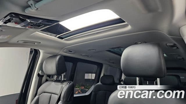 Hyundai Staria 2025 — фото 17 из 20