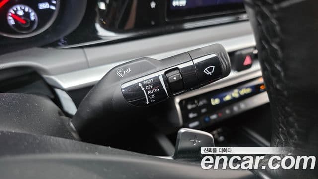 Kia K5 2022 — ფოტო 16/20