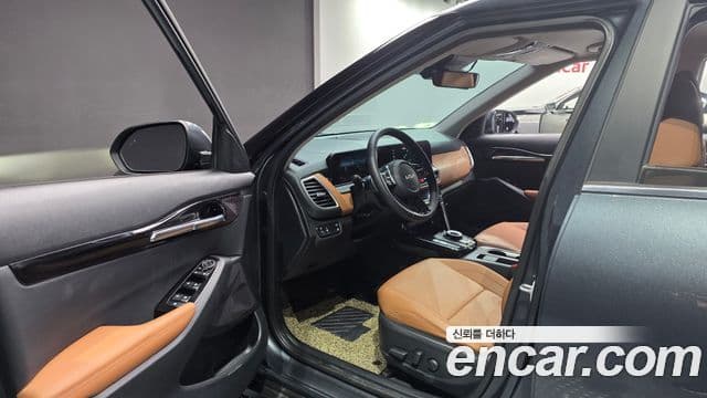 Kia Seltos 2023 — ფოტო 9/20