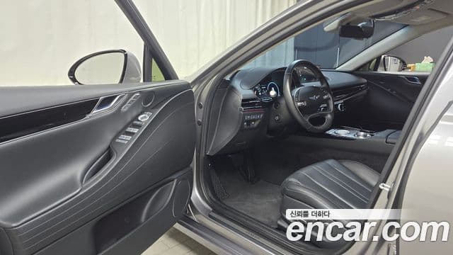 Genesis Electrified G80 2022 — Şəkil 10/20