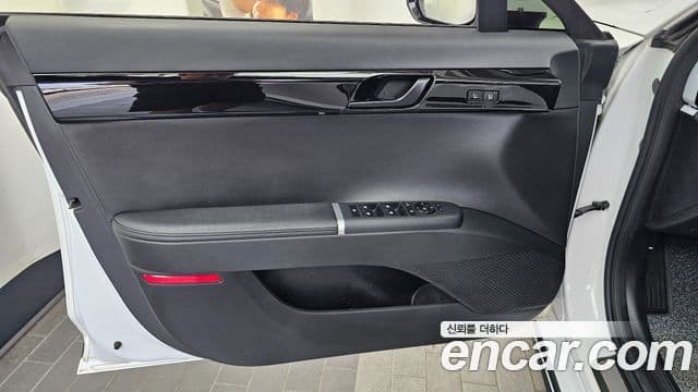 Hyundai Grandeur Hybrid 2023 — ფოტო 3/31