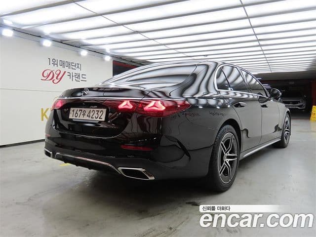 Mercedes-Benz E-Class 2025 — ფოტო 3/20