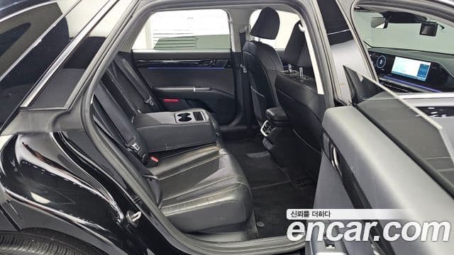 Hyundai Grandeur 2023 — фото 11 из 20