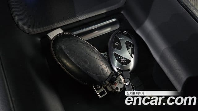 Hyundai Grandeur 2023 — ფოტო 17/20