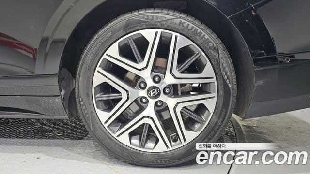 Hyundai Grandeur Hybrid 2023 — Photo 14/35