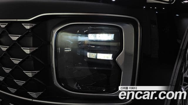 Hyundai Grandeur Hybrid 2023 — Photo 7/35