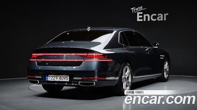 Genesis G90 2022 — ფოტო 2/20