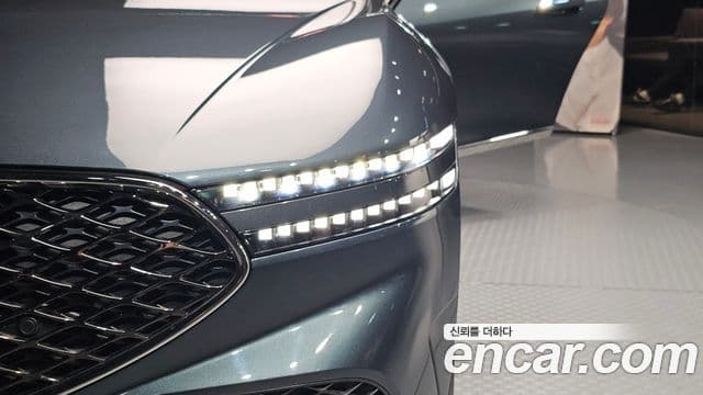 Genesis G90 2022 — Photo 9/31