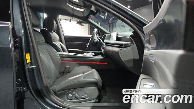 Genesis G90 2022 — Photo 28/31