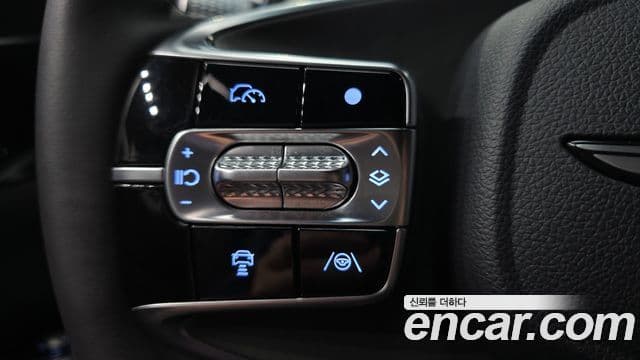 Genesis G90 2022 — Photo 17/31