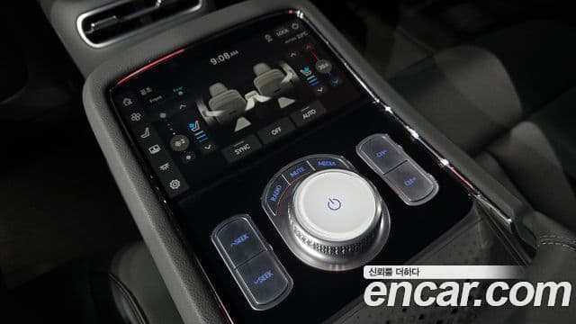 Genesis G90 2022 — Photo 19/31