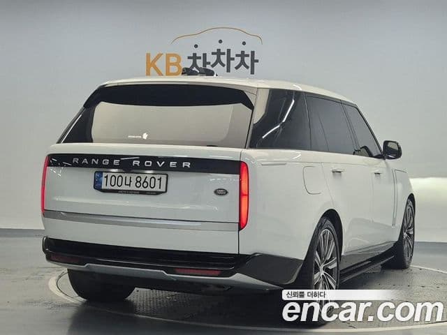 Land Rover Range Rover 2022 — ფოტო 2/20