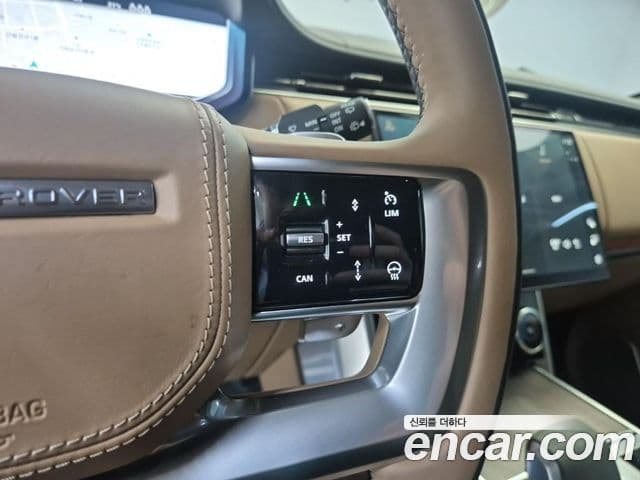 Land Rover Range Rover 2022 — ფოტო 15/20