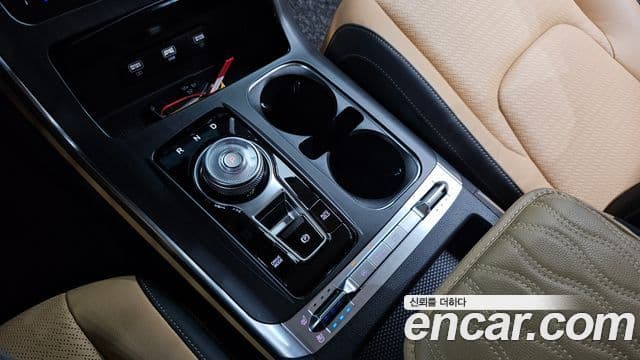 Kia Carnival 2022 — Şəkil 9/20