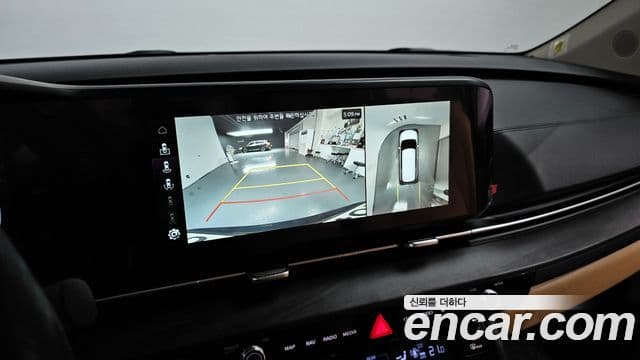 Kia Carnival 2022 — Şəkil 16/20