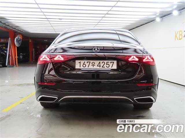 Mercedes-Benz E-Class 2025 — Şəkil 3/20