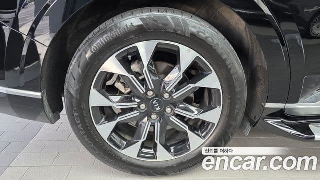 Kia Carnival 2021 — Фото 5/20