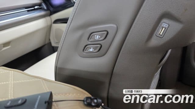 Kia Carnival 2021 — Фото 15/20