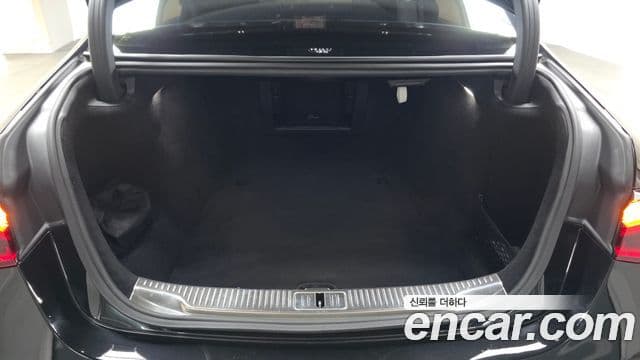 Mercedes-Benz S-Class 2021 — ფოტო 18/20