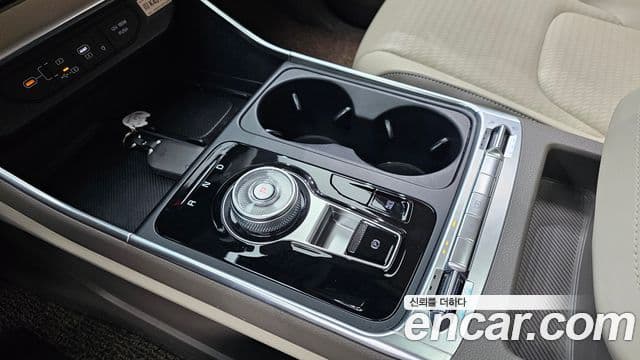 Kia Carnival 2025 — ფოტო 9/20