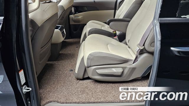 Kia Carnival 2025 — Şəkil 12/20