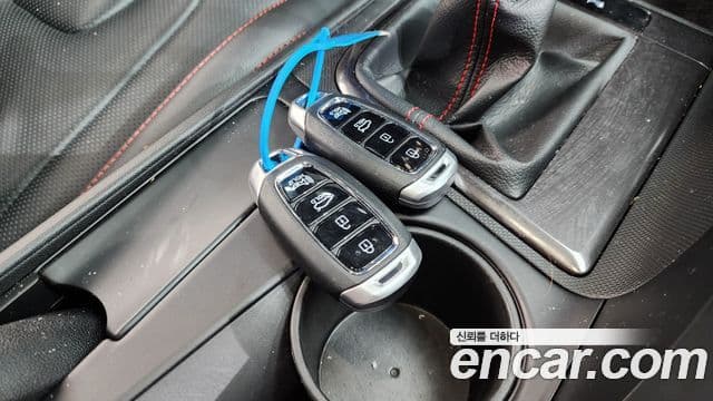 Hyundai The New Avante Hybrid 2021 — Photo 4/31
