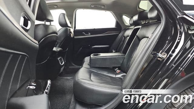 Kia K5 2020 — фото 11 из 20