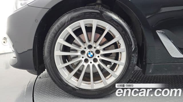 BMW 5 Series 2020 — фото 5 из 20