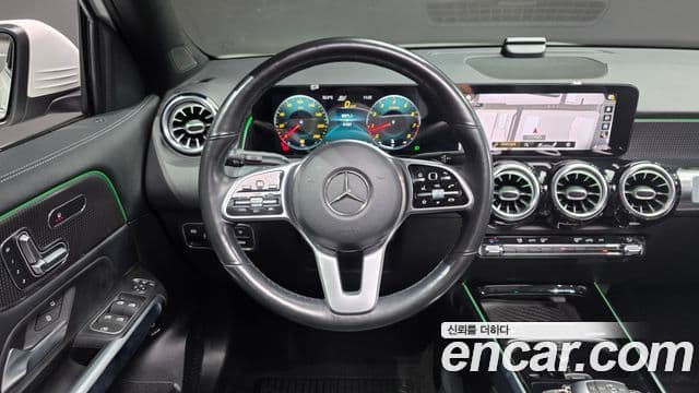 Mercedes-Benz GLB-Class 2021 — Şəkil 13/20