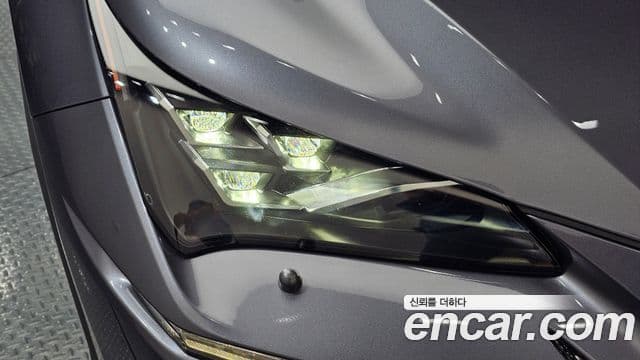Lexus NX300 2018 — Photo 6/32