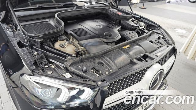 Mercedes-Benz GLE-Class 2020 — ფოტო 6/20