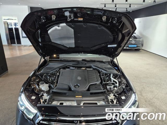Mercedes-Benz E-Class 2025 — ფოტო 5/20