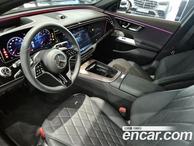 Mercedes-Benz E-Class 2025 — ფოტო 16/20