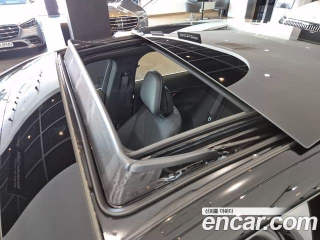 Mercedes-Benz E-Class 2025 — ფოტო 20/20