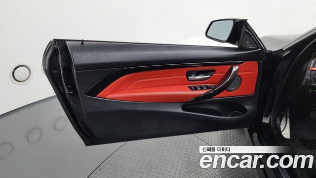 BMW 4 Series 2019 — Photo 10/31