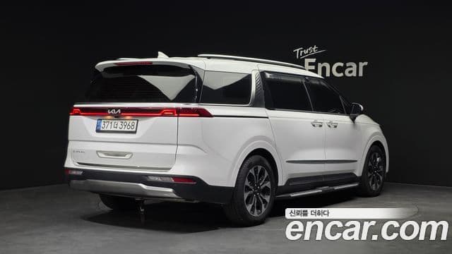 Kia Carnival 2021 — Фото 2/20