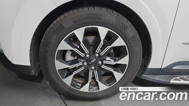 Kia Carnival 2021 — Фото 5/20