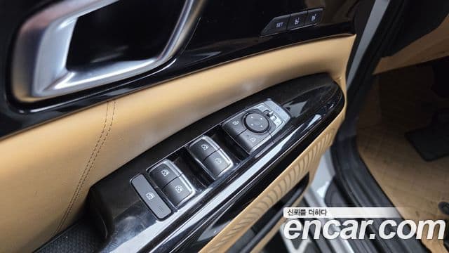 Kia Carnival 2021 — Фото 13/20