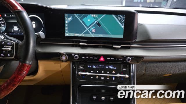 Kia Carnival 2021 — Фото 18/20