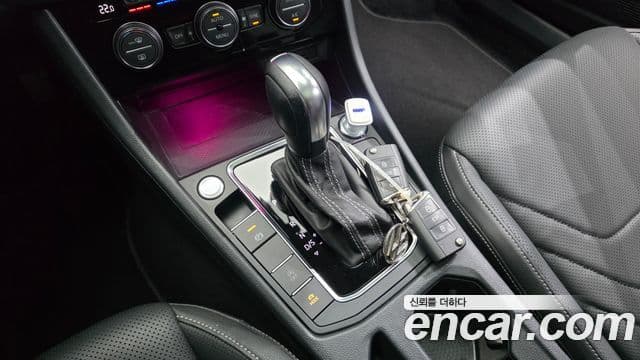 Volkswagen Jetta 2021 — ფოტო 9/20