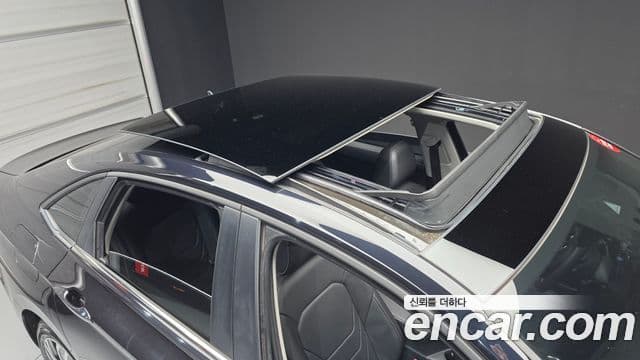 Volkswagen Jetta 2021 — ფოტო 16/20