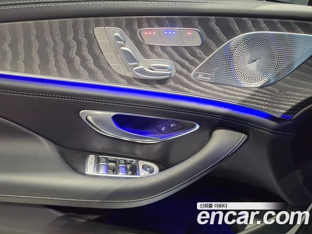 Mercedes-Benz AMG GT 2025 — ფოტო 12/20