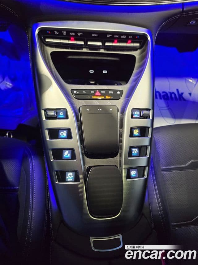 Mercedes-Benz AMG GT 2025 — ფოტო 16/20