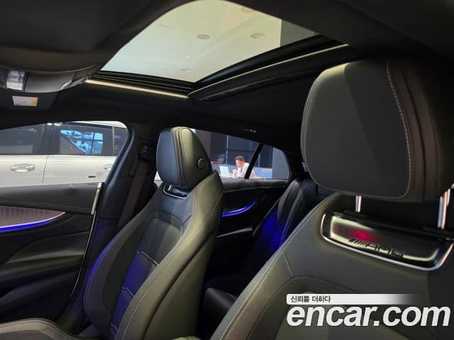 Mercedes-Benz AMG GT 2025 — ფოტო 18/20
