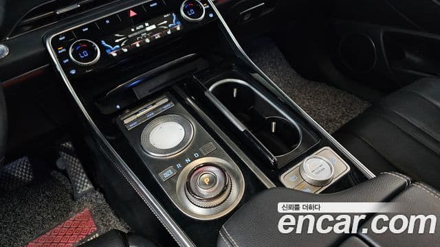 Genesis GV80 2022 — Şəkil 9/20