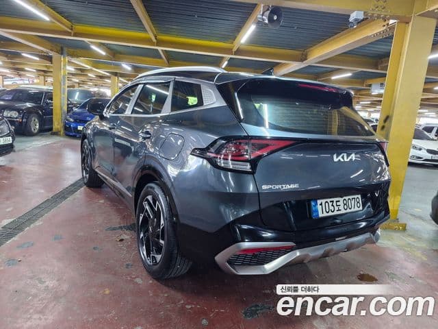 Kia Sportage 2021 — ფოტო 3/20