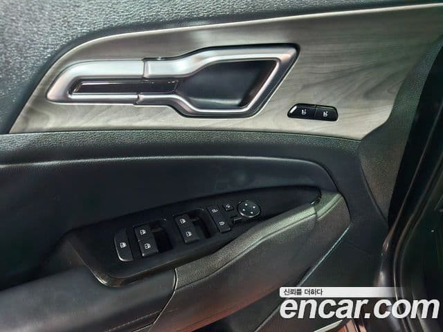 Kia Sportage 2021 — ფოტო 11/20