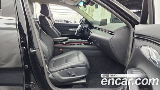 Genesis GV70 2021 — ფოტო 11/20