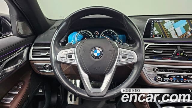 BMW 7 Series 2018 — Şəkil 13/20